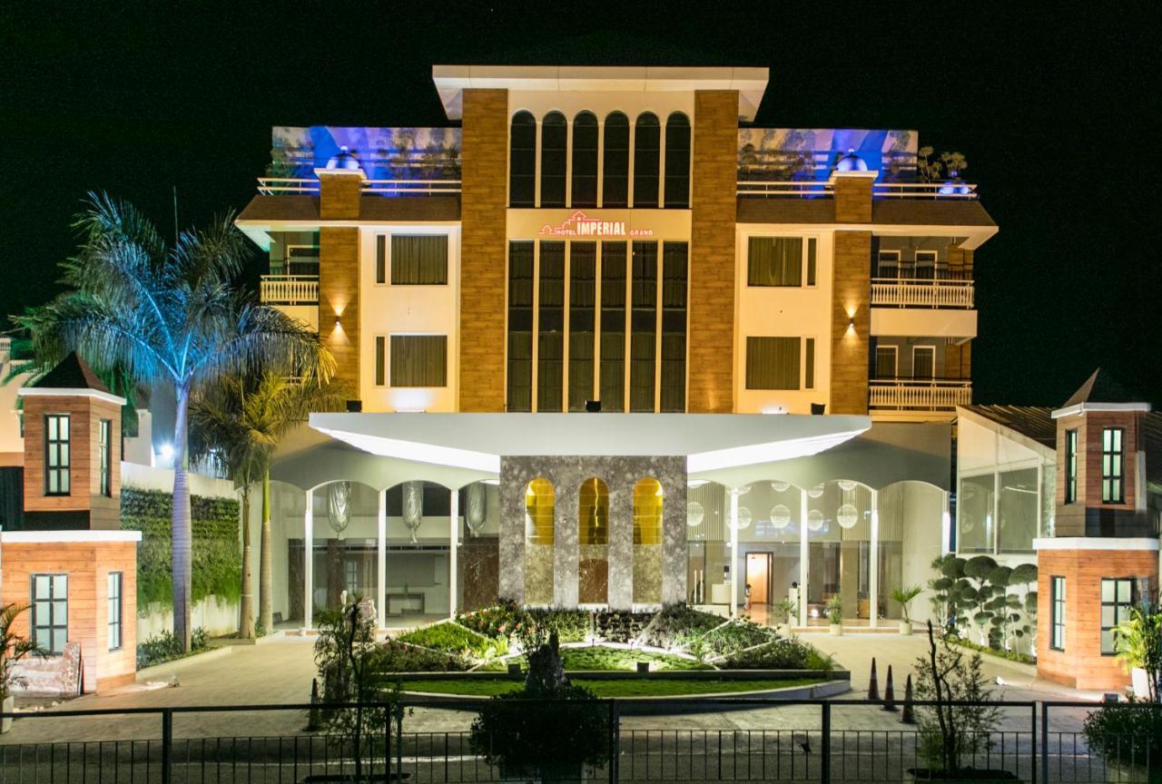 乌贾因 The Imperial Grand酒店 外观 照片