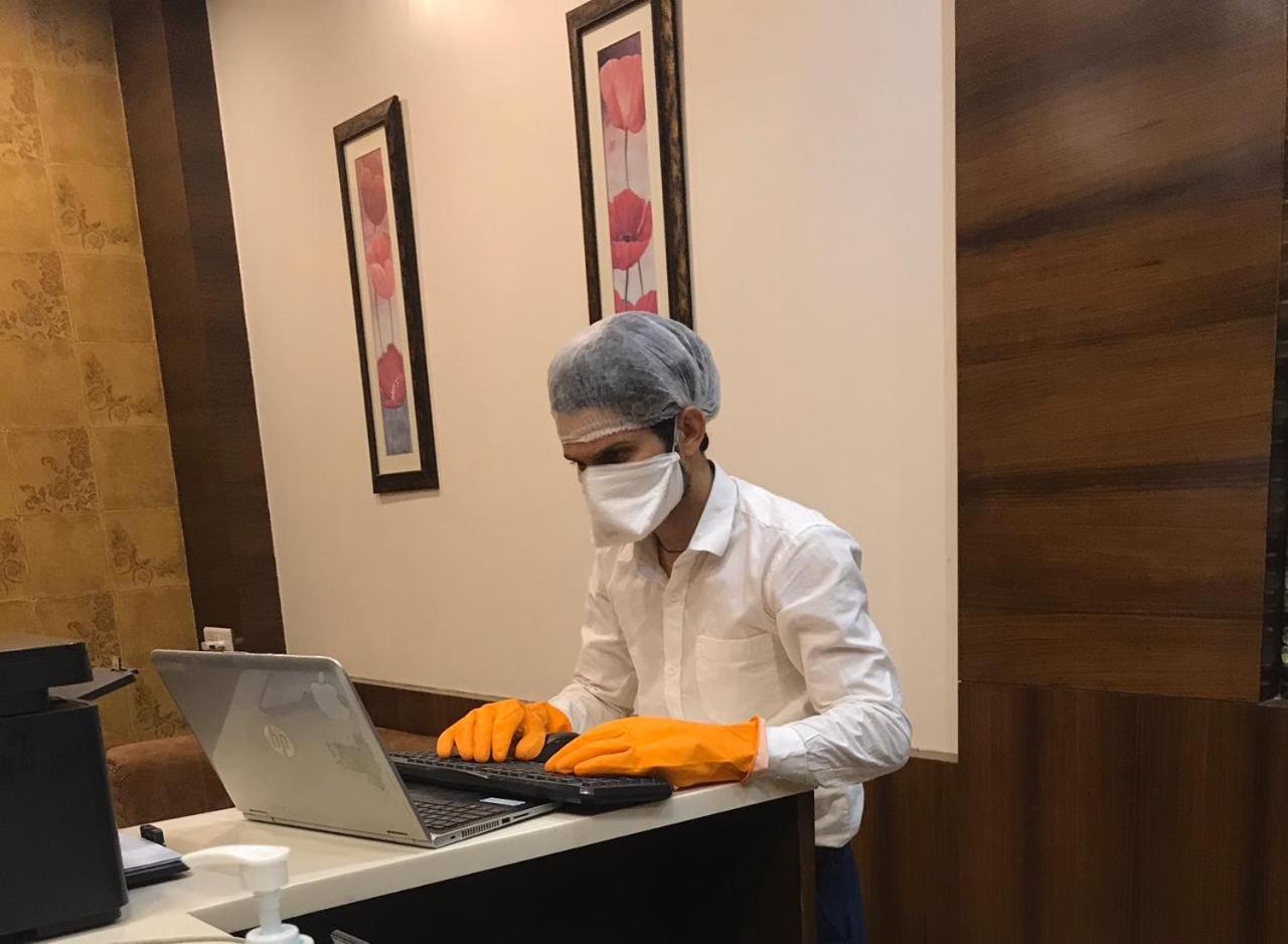 乌贾因 The Imperial Grand酒店 外观 照片